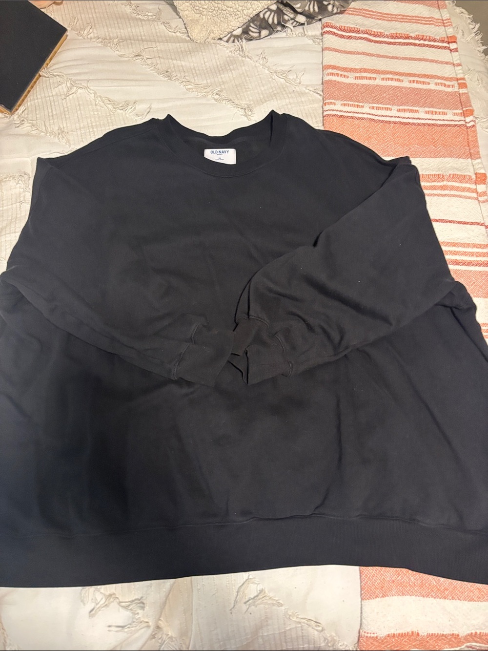Old Navy Black Crewneck Pullover Sweatshirt